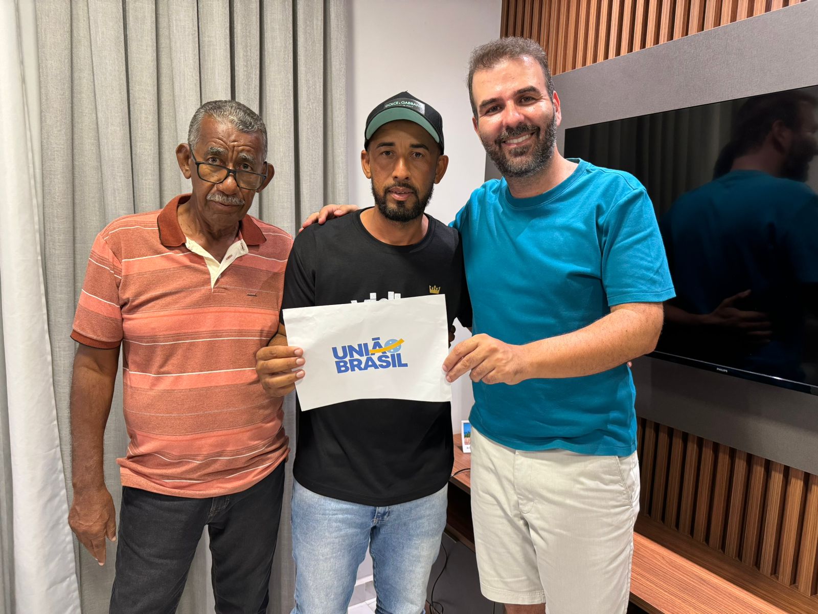 Pedrinho Cherene ao lado do ex-vice prefeito Amarinho de Buena e o ex-vereador e presidente da Câmara Renato de Buena