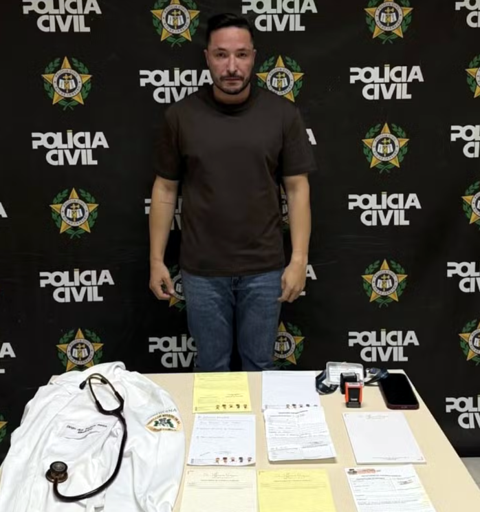Falso de médico de Nova Iguaçu tem prisão preventiva decretada após flagrante