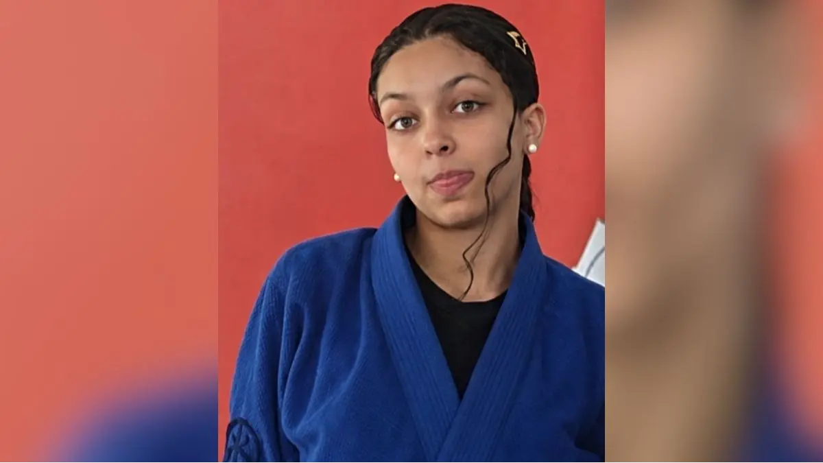 Adolescente de 15 anos desaparece após sair de condomínio na região do Jockey