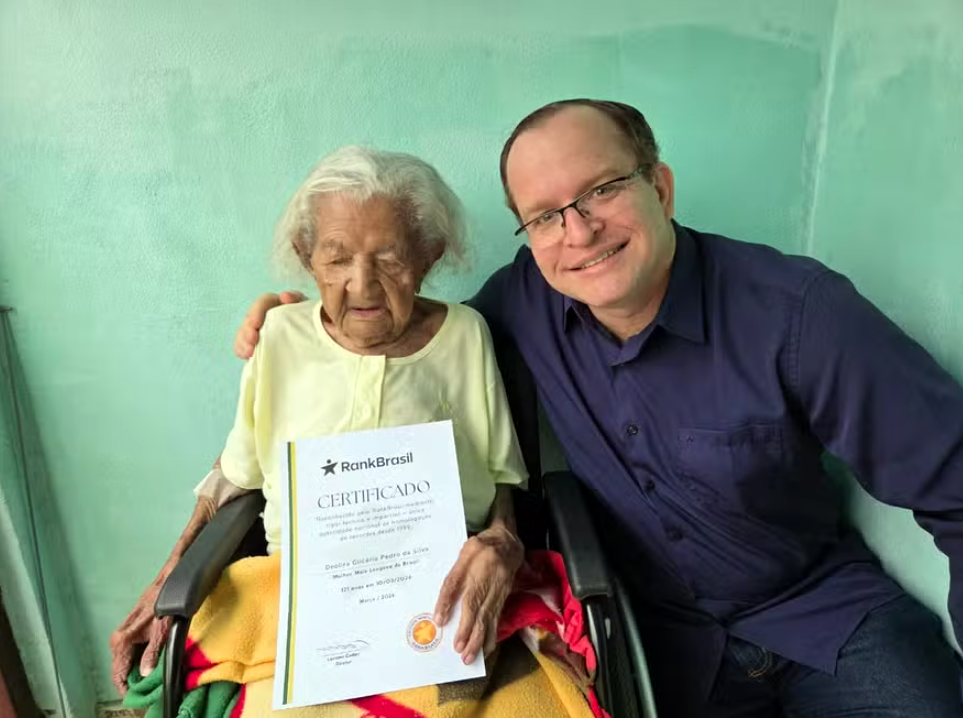 Aos 121 anos, moradora de Itaperuna é reconhecida oficialmente como mulher mais velha do Brasil