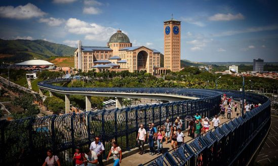 Nossa Senhora Aparecida completa 95 anos como padroeira do Brasil